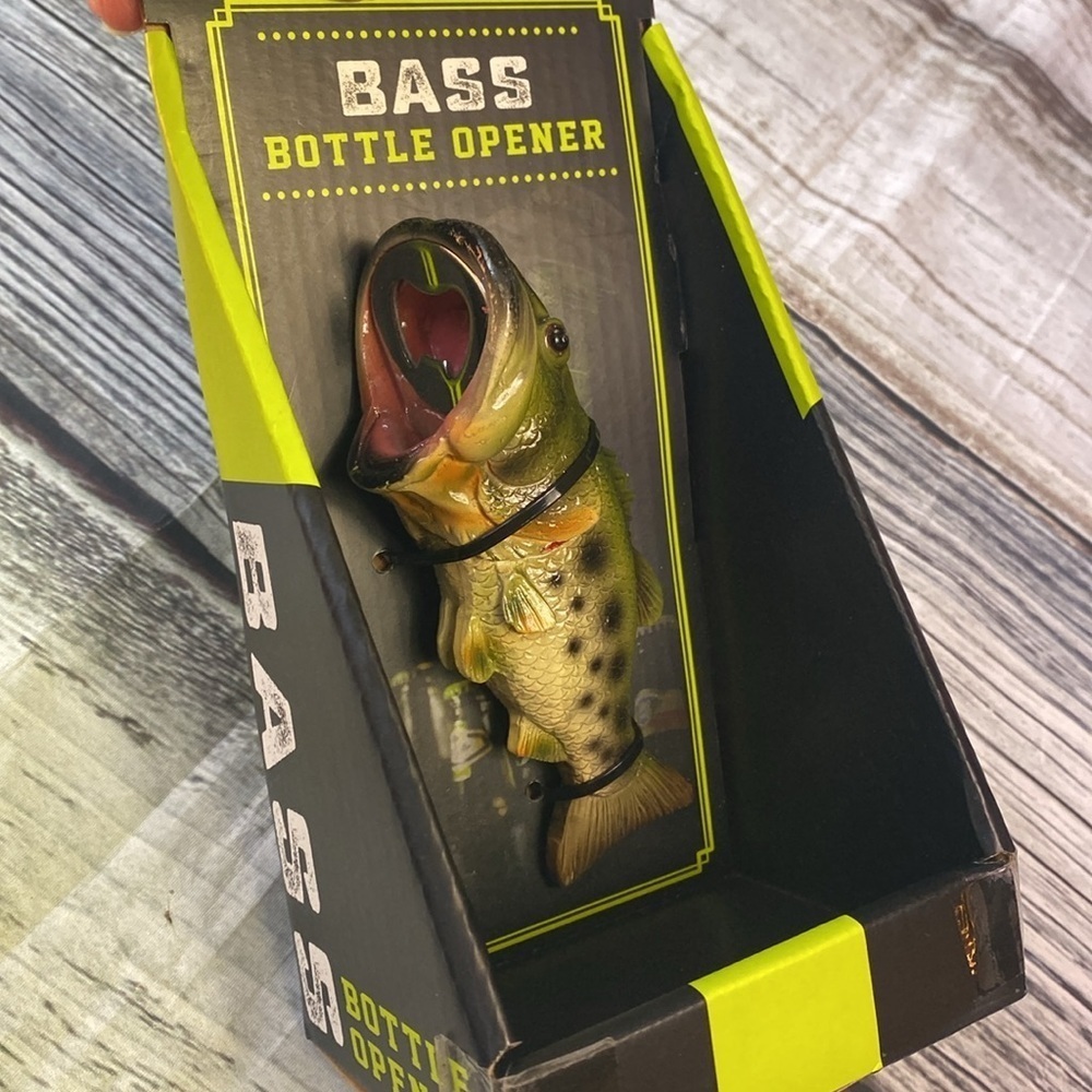 SAMSONICO Big Mouth Bass Bottle Opener Handheld 5.5